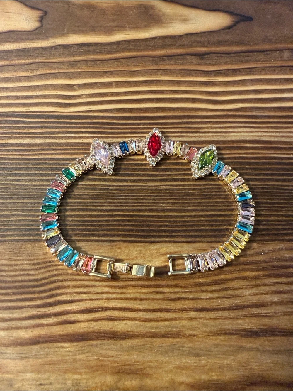 N/A bracelet stones clasp